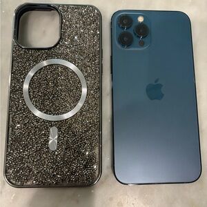 iPhone 12 Pro Max 128gb UNLOCKED Pacific Blue Silver Case Included